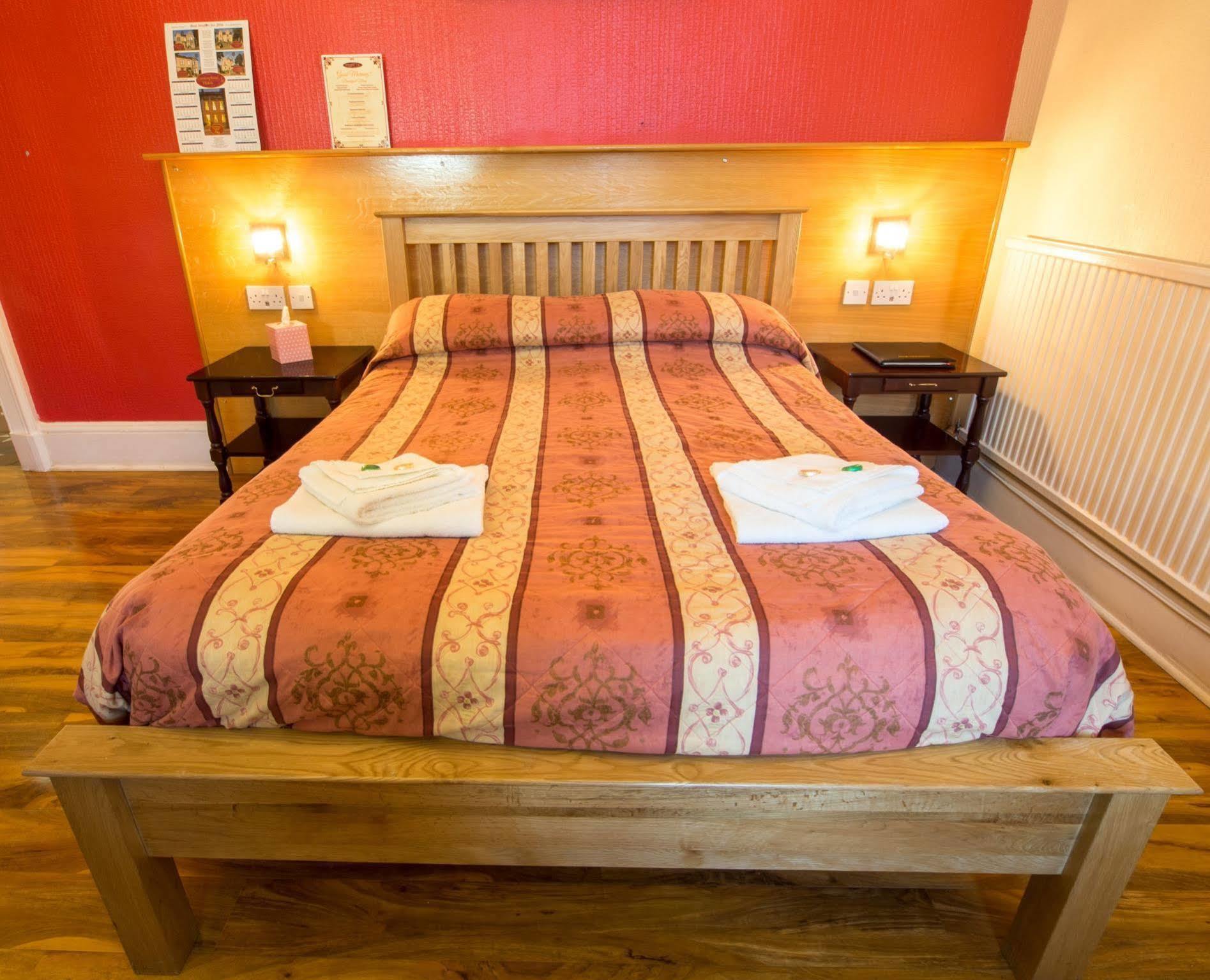 Corstorphine alojamiento Hotel Edimburgo Exterior foto
